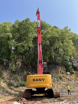 城发水云方北基坑开工 钻机投入使用.jpg