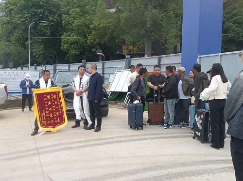 藏民就业2.jpg