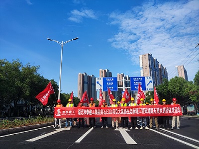 1756111260574560.jpg 左转匝道桥通车照片6 - 副本.jpg